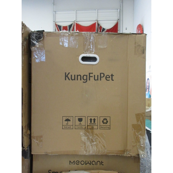 Kung Fu Self-Cleaning Litter Box - Customer Return 