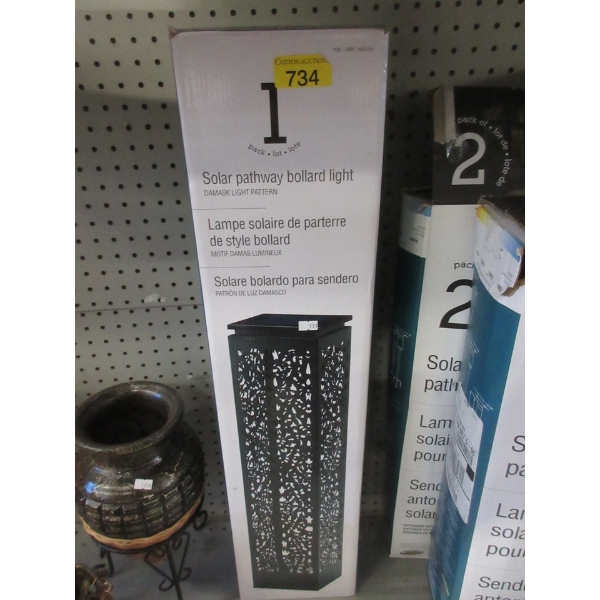 Solar Pathway Bollard Light - Damask Pattern