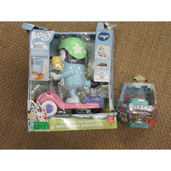 Bluey Scooter Toy & Bitzee Toy
