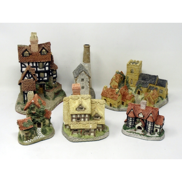 6 David Winter Cottages and Buildings Collectibles