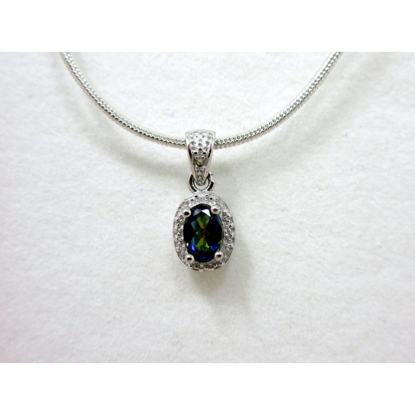 New 1/2 CT Rainbow Topaz Pendant Necklace 