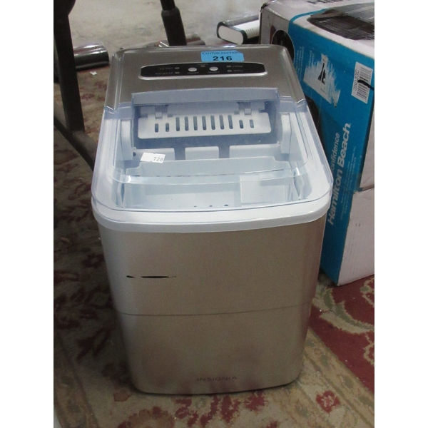 Insignia 1.5 L Portable Bullet Ice Machine - No Box