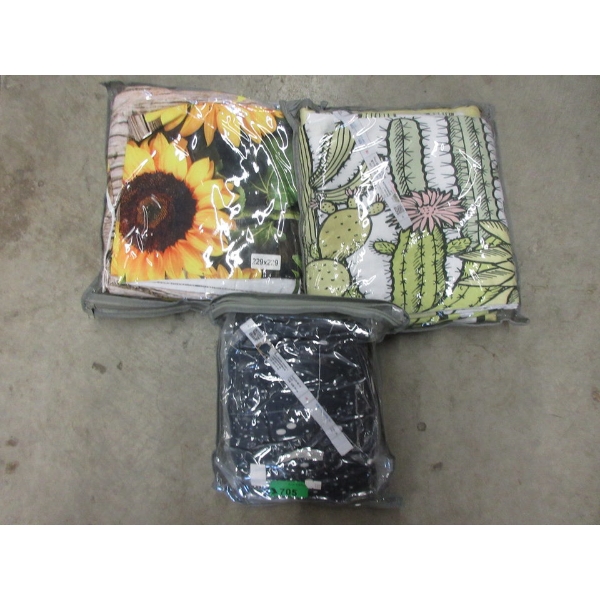 Throw Blanket & 2 Duvet Cover Sets