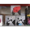 Image 1 : 3 Xbox Elite Series II Wireless Core Controllers