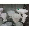 Image 3 : 10 Piece Lot of Milk Glass Collectibles