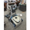 Image 1 : Hayward AquaVac 500 Robotic Pool Cleaner