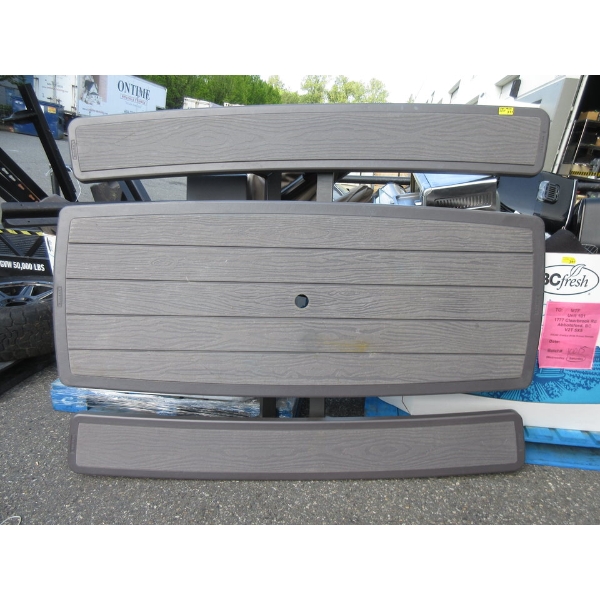 Folding Picnic Table - Legs need repair