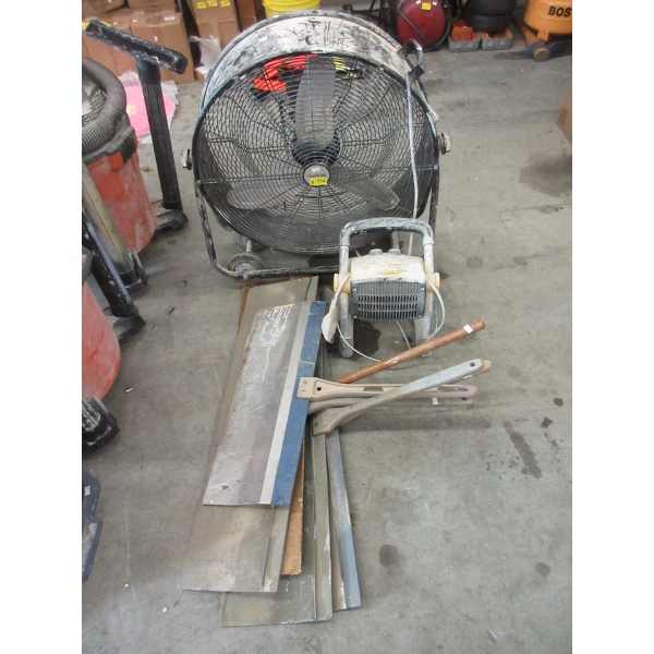 7 Piece Lot of Drywall Tools - Preowned