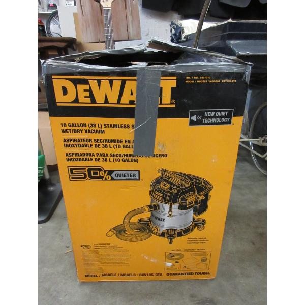 DeWalt Stainless Steel Wet/Dry Shop Vac in Box