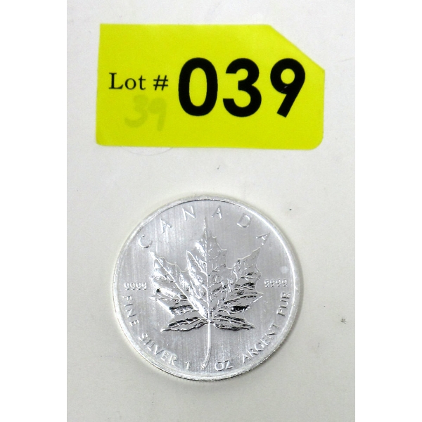 1 Oz .9999 Silver 2013 Maple Leaf Coin 