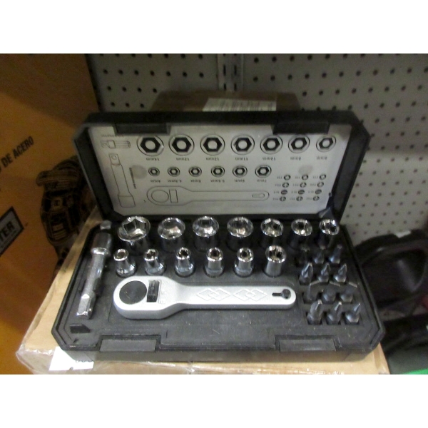 3 New 28 Piece Ratcheting Wrench & Bits Sets