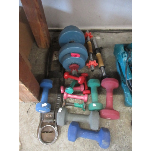 15 Piece Lot of Weight Belt, Hand Weights & Dumbbell