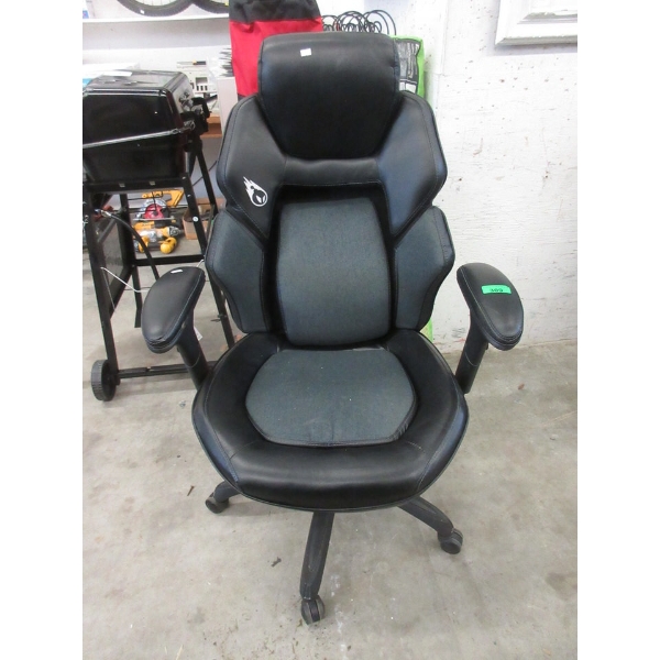 Black DPS Gaming Chair with Padded Seat & Back