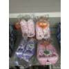 Image 1 : 4 New Sneak Freak Premium Plush Slippers - XS