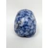 Image 3 : 246 Carat Hand Carved Blue Jasper Skull