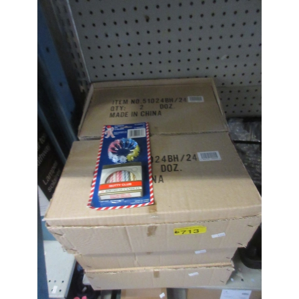 6 New Cases of Birthday Candles & Holders