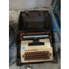 Image 1 : Smith-Corona Enterprise Portable Electric Typewriter