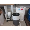 Image 1 : 3 Piece Lot of Preowned Household Goods - No boxes