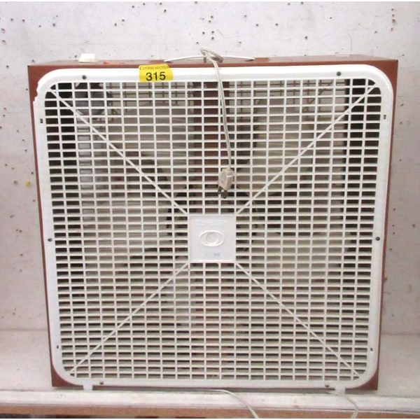 Torcan 22" x 22" Box Fan - Preowned