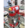 Image 1 : Cuisinart 5.5 Quart 500 Watt Stand Mixer - Preowned