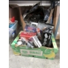Image 1 : 2 Boxes of Assorted New & Preowned Kitchen Goods