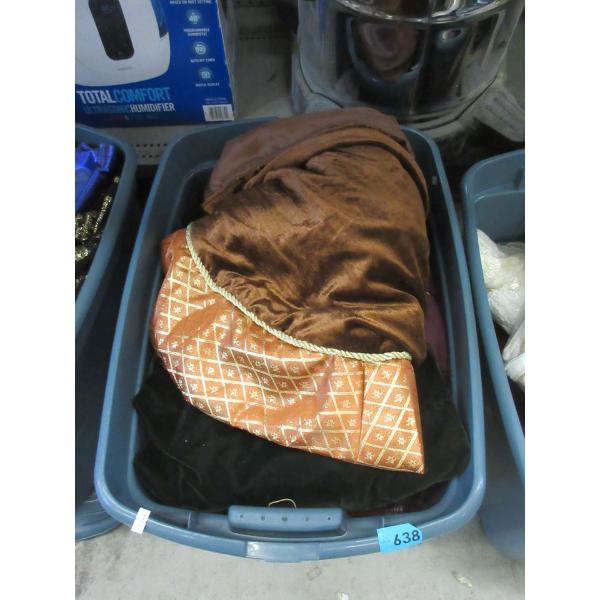 Tote of Christmas Tree Skirt & Assorted Fabric Remnants