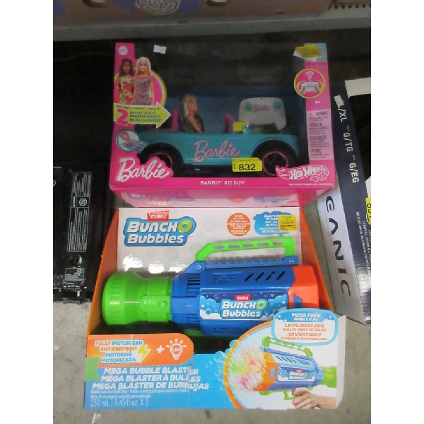 Bunch O Bubbles Gun & Barbie RC SUV