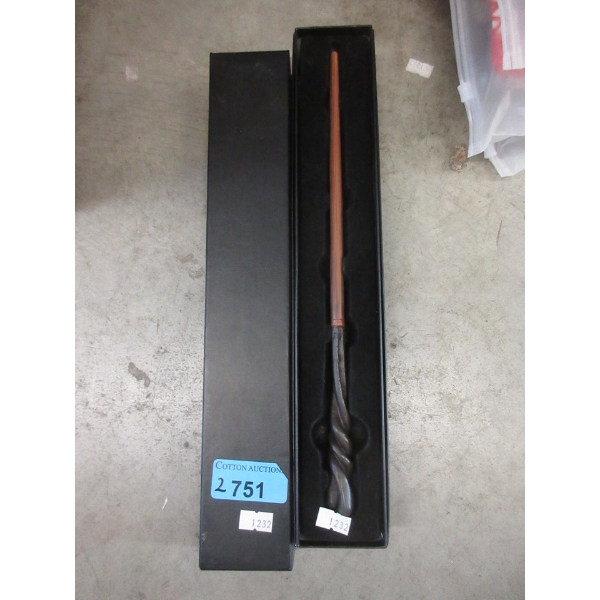 2 New Harry Potter Wands in Boxes