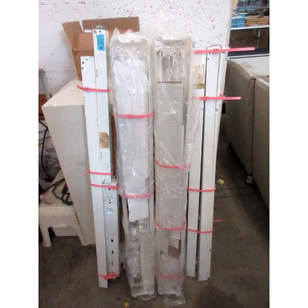 4 Piece Lot of Fluorescent Lights