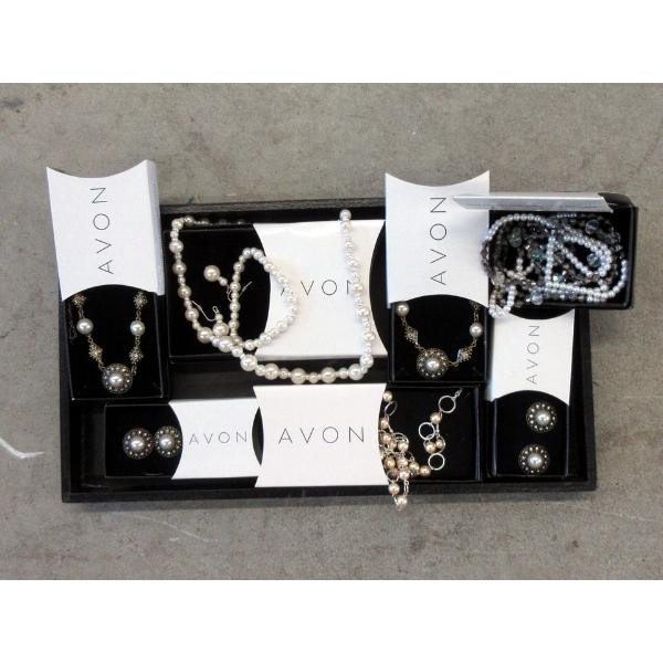 7 New Avon "Pearlesque" Jewelry & Sets