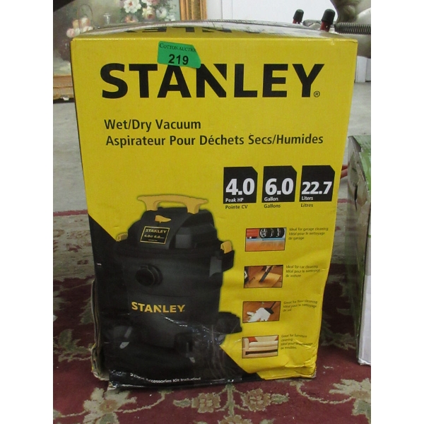 Stanley Wet/Dry Shop Vac - 22.7 L / 6 Gallon 