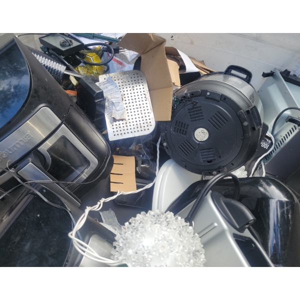 Pallet Of Assorted Customer Return Merchandise