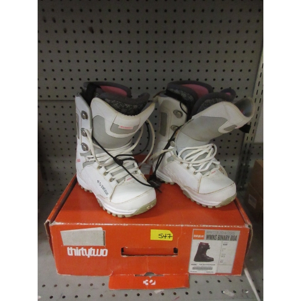 Women's White Binary Boa Snowboard Boots