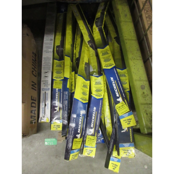 12 Assorted Michelin Windshield Wipers