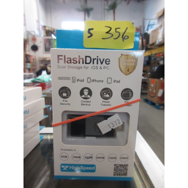5 New 32GB Flash Drives for Apple Products - Black
