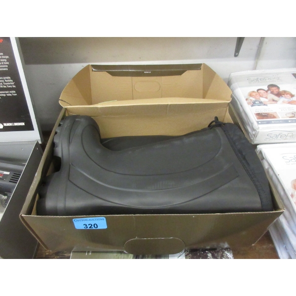 New Nat's Black Waterproof Boots - Men's Size 7 