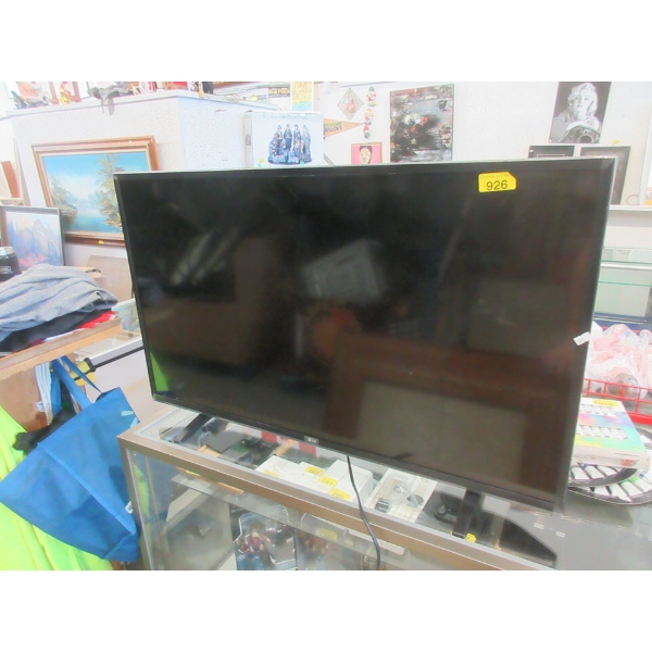 LG 43" TV - Model: 43LH5000 - Preowned