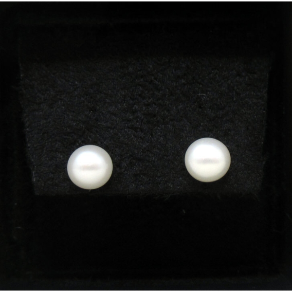 New 10KT Gold 3 CT Freshwater Pearl Earrings