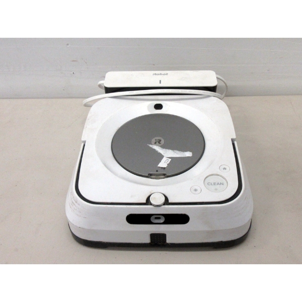 White iRobot Robot Vac/Mop - No Box