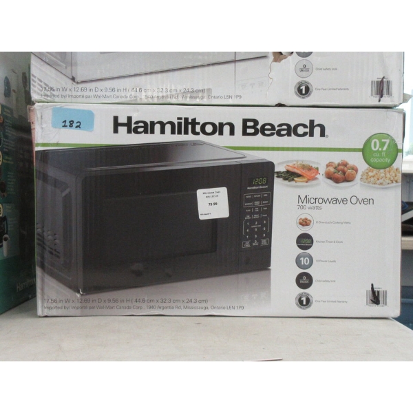 Hamilton Beach 0.7 Cubic Ft Microwave - Black