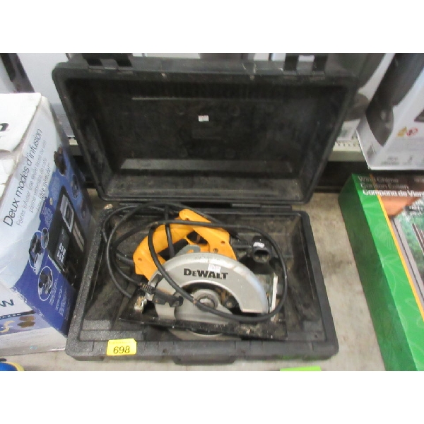 DeWalt DW359 Circular Saw in Case