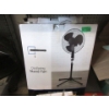 Image 1 : 2 Mainstays Oscillating Stand Fans