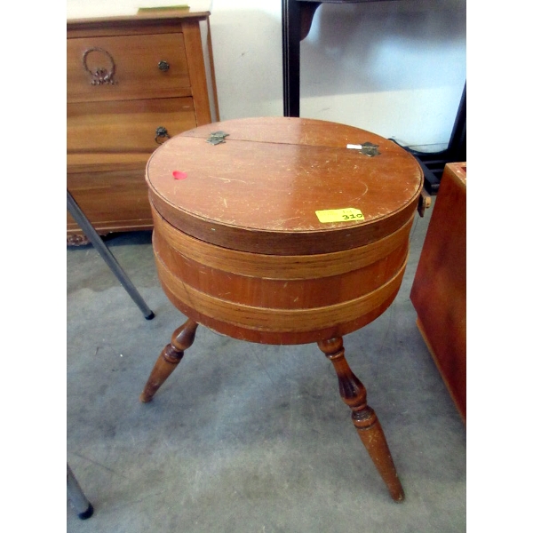 1940s Pine Barrell 3 Legged Sewing Box