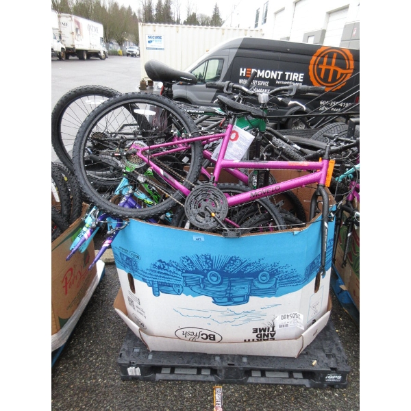 Skid of Bikes and Bike Parts - Customer Returns