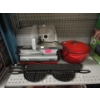 Image 1 : Machete & 5 Kitchen Accessories - Preowned