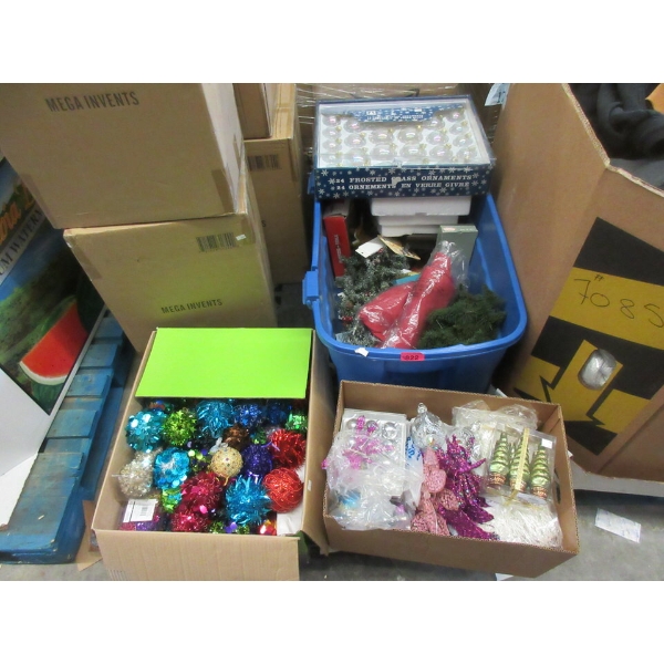 4 Containers of New & Preowned Christmas Décor 