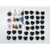 Image 1 : 14 Polished Gemstone Pendants & 30 Onyx Hearts