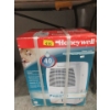 Image 1 : Honeywell Power Dry Dehumidifier in Box