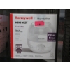 Image 1 : Honeywell Mini Mist Cool Mist Humidifier - White