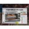 Image 1 : Hamilton Beach Toaster Oven - Bake Broil or Toast